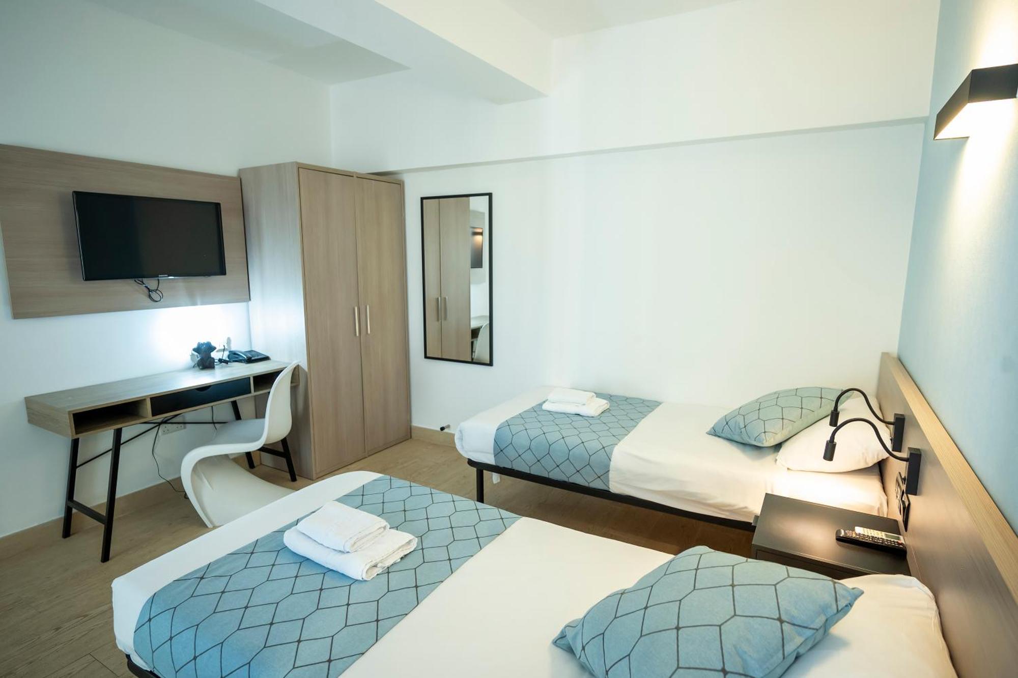 Day'S Inn Hotel And Residence Sliema Exterior photo