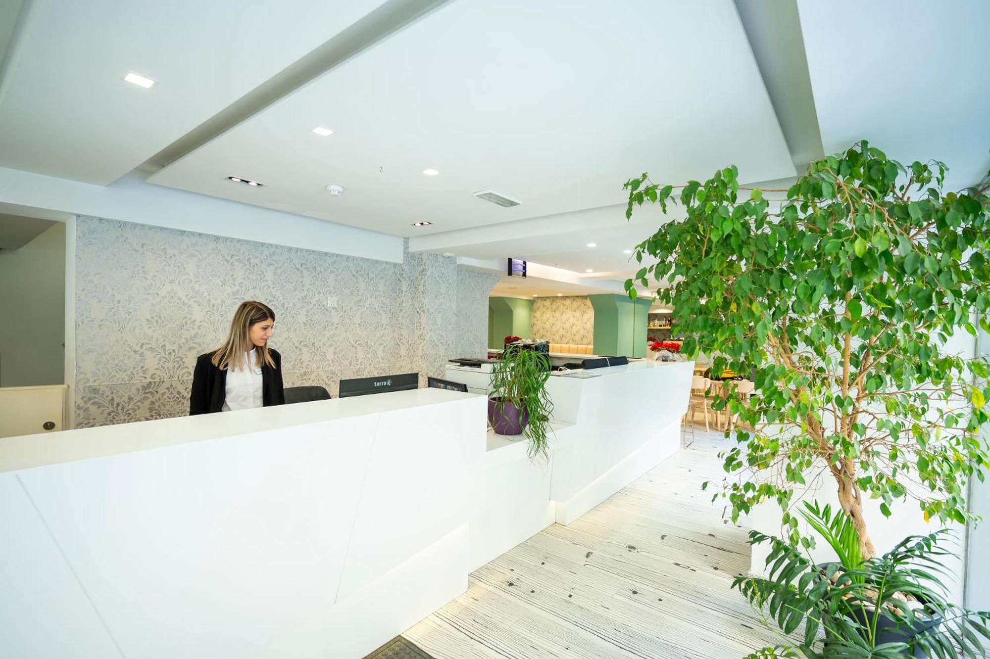 Day'S Inn Hotel And Residence Sliema Exterior photo